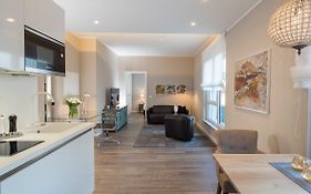 Logis First Class Business Suites